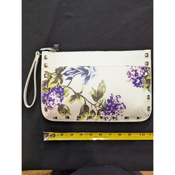 White House Black Market Floral Studded Wristlet Clutch NWT 10.5x7.5 - Picture 1 of 8
